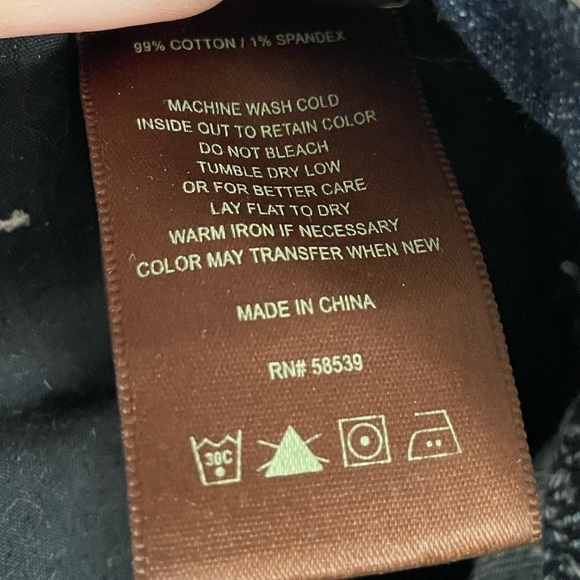 Kut from the Kloth Size 6 Dark Wash Distressed Denim Jeans - Picture 6 of 8